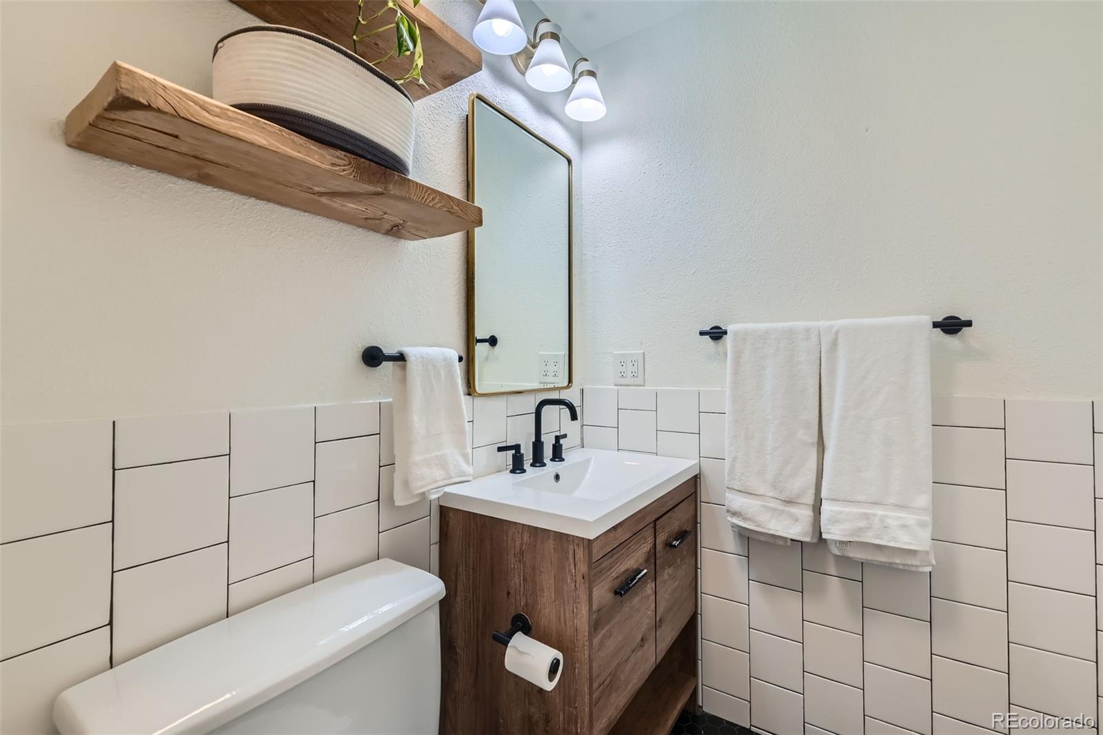 MLS Image #15 for 3955 s nucla street,aurora, Colorado