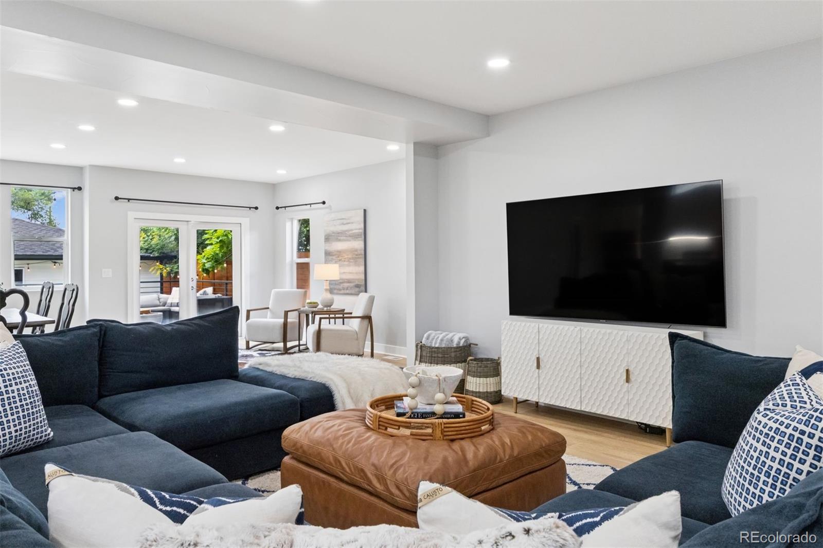 CMA Image for 2111 S Franklin Street,Denver, Colorado