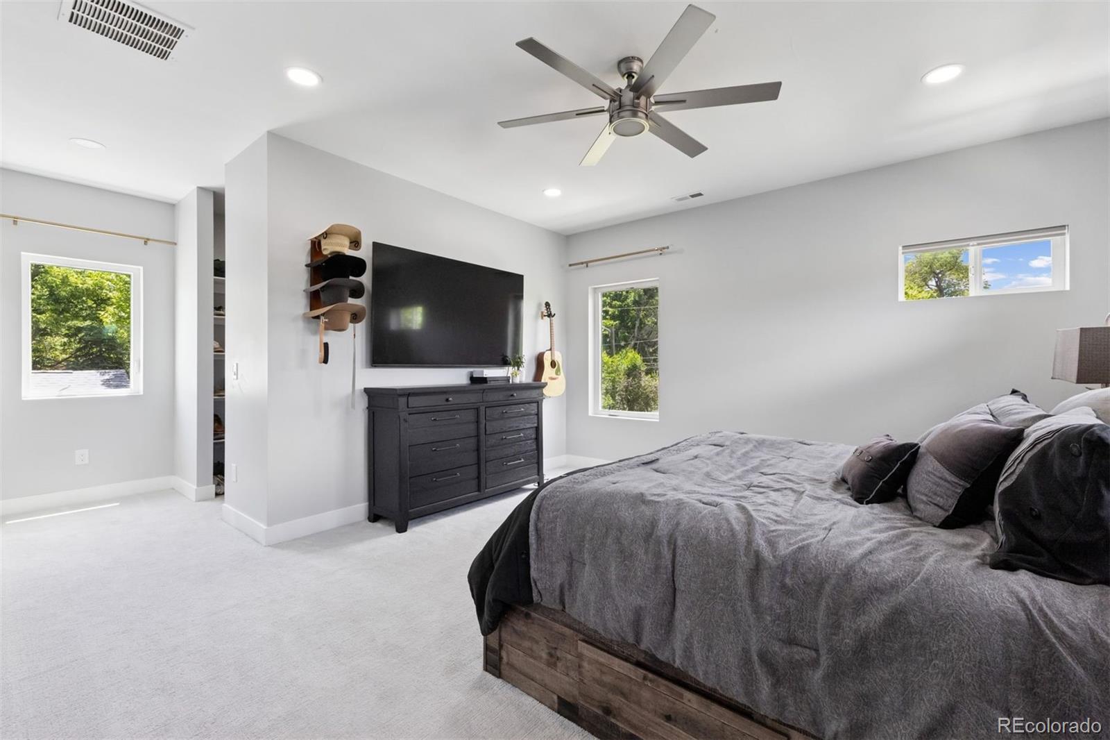 MLS Image #11 for 2111 s franklin street,denver, Colorado