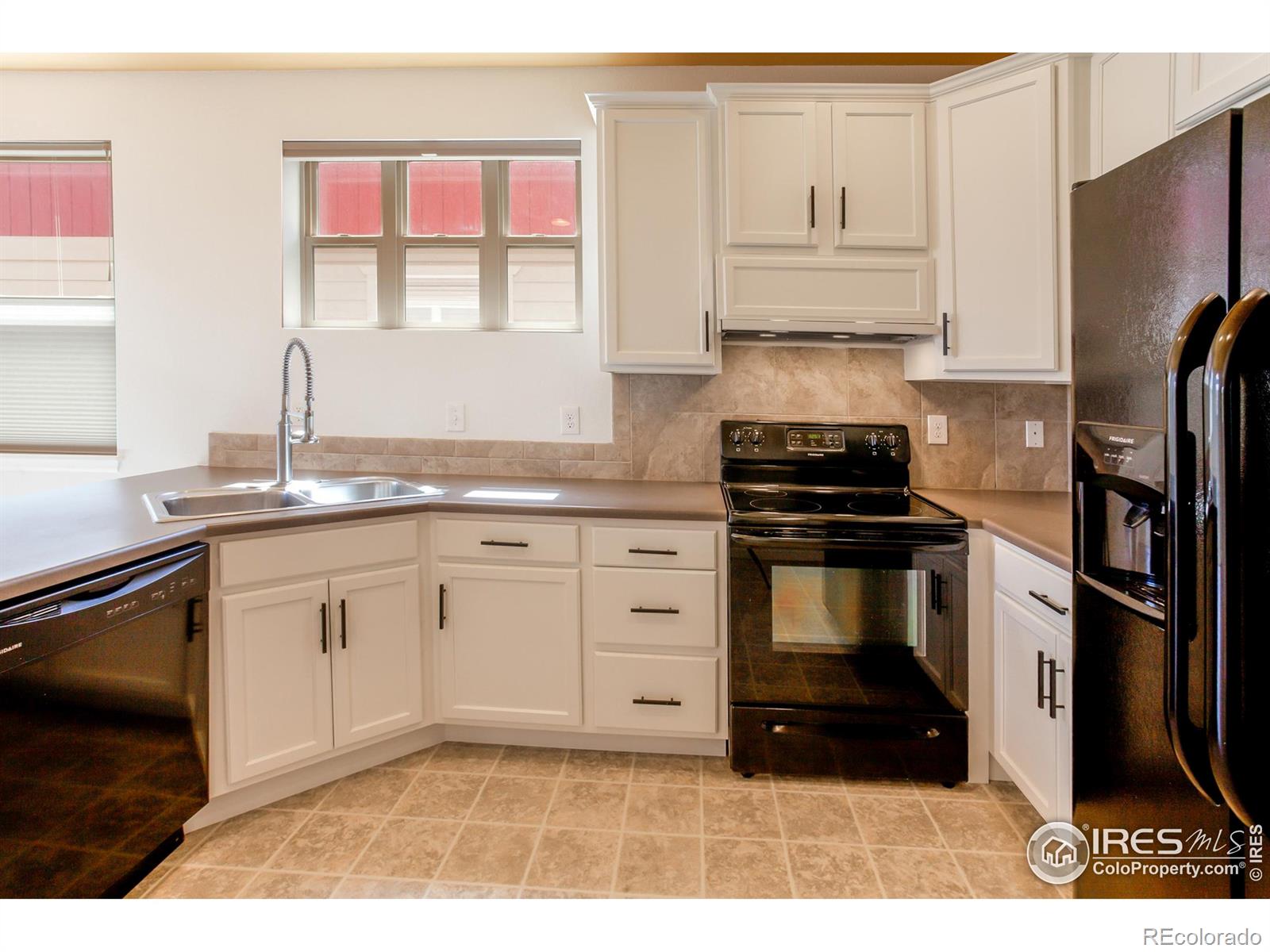 MLS Image #20 for 800  gateway park lane,berthoud, Colorado
