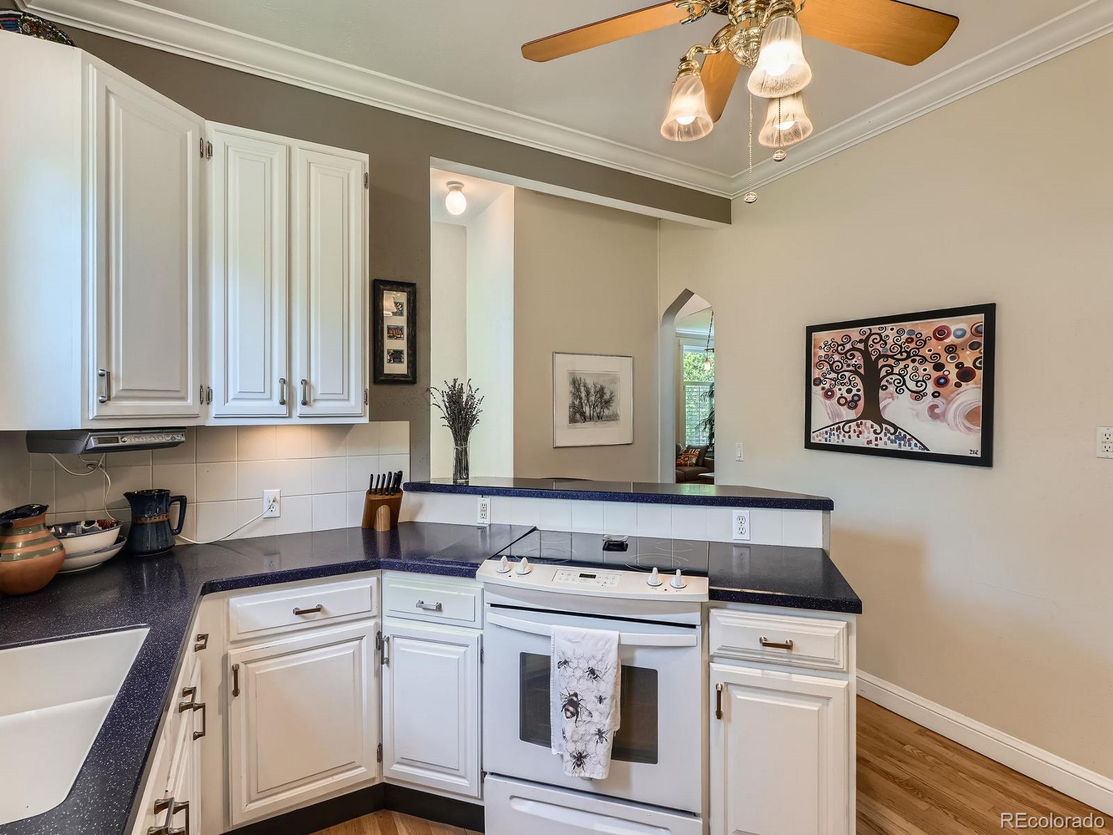 MLS Image #10 for 4045 e 19th avenue,denver, Colorado