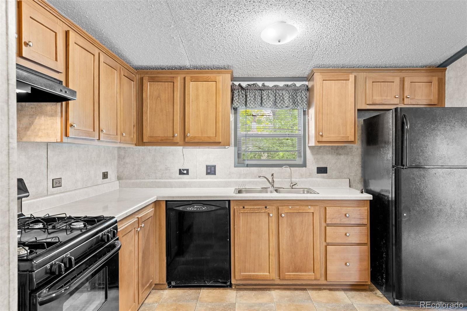 MLS Image #14 for 715 e chester street,lafayette, Colorado