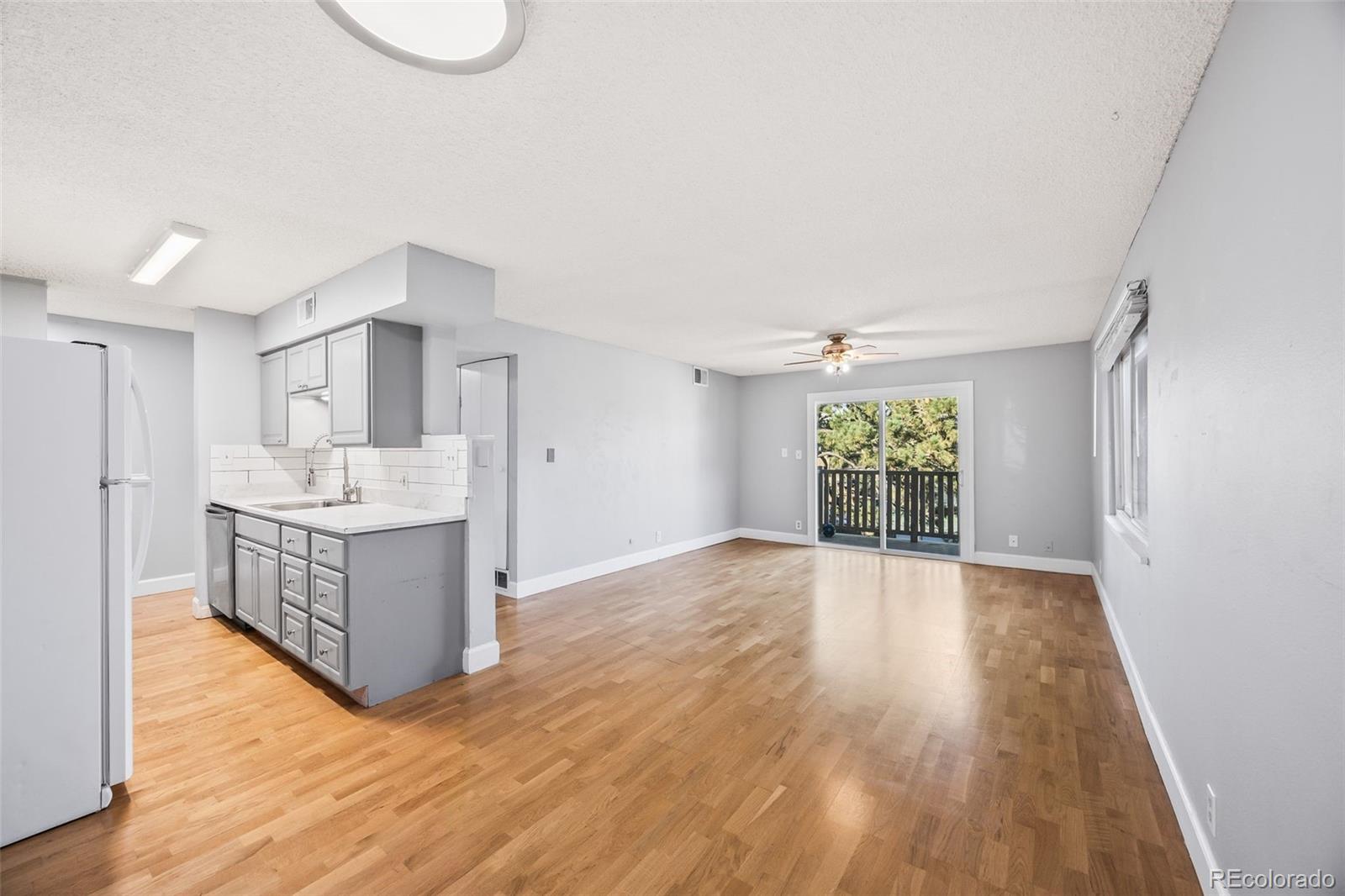 MLS Image #3 for 7495 e quincy avenue 208,denver, Colorado