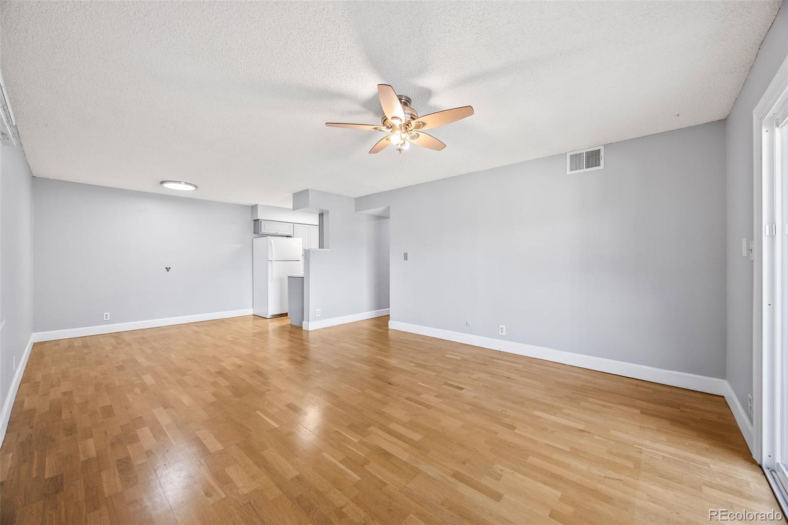 MLS Image #4 for 7495 e quincy avenue 208,denver, Colorado