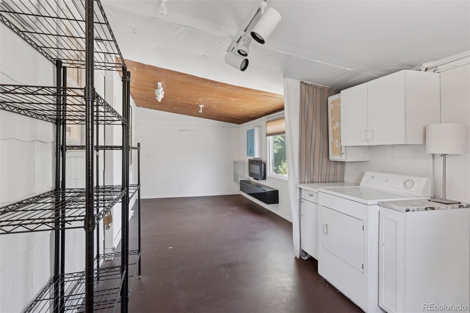 MLS Image #12 for 1832 s saint paul street,denver, Colorado