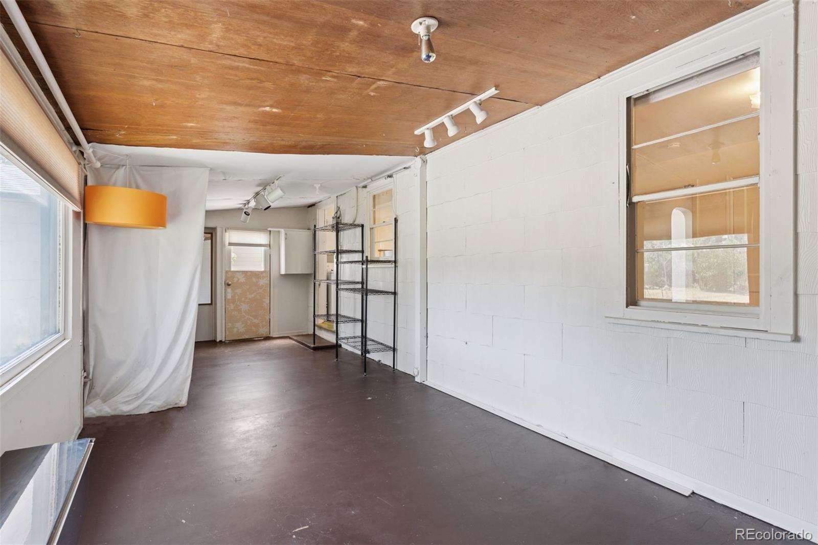 MLS Image #13 for 1832 s saint paul street,denver, Colorado
