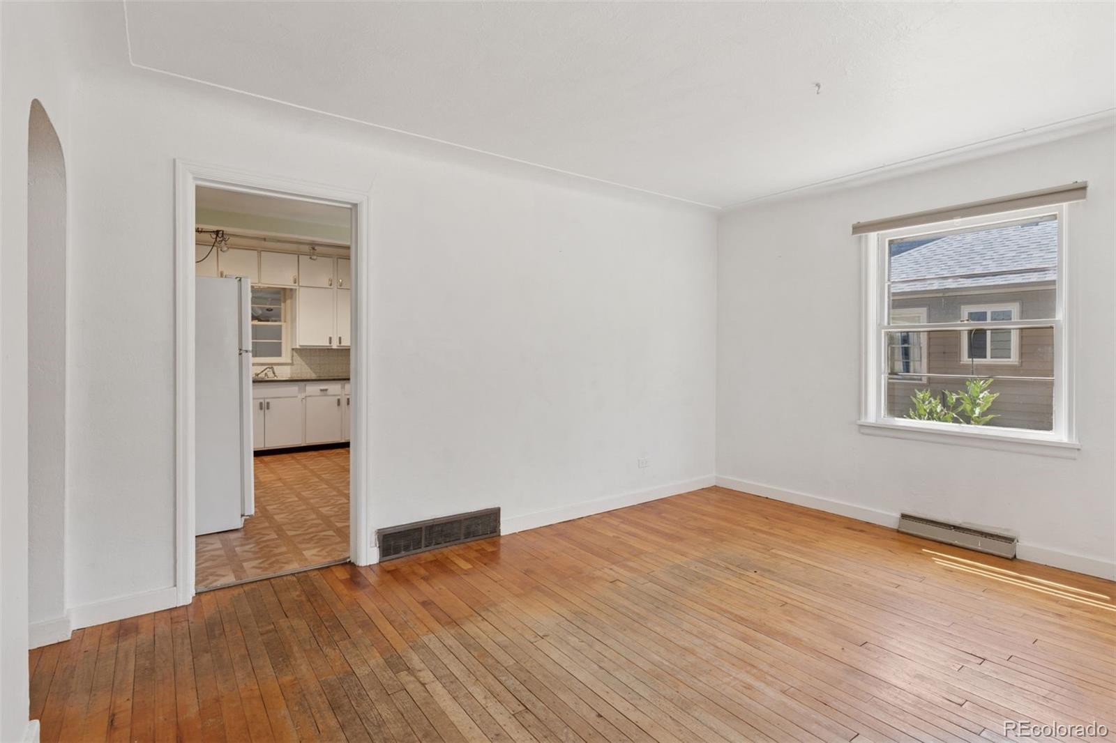 MLS Image #6 for 1832 s saint paul street,denver, Colorado