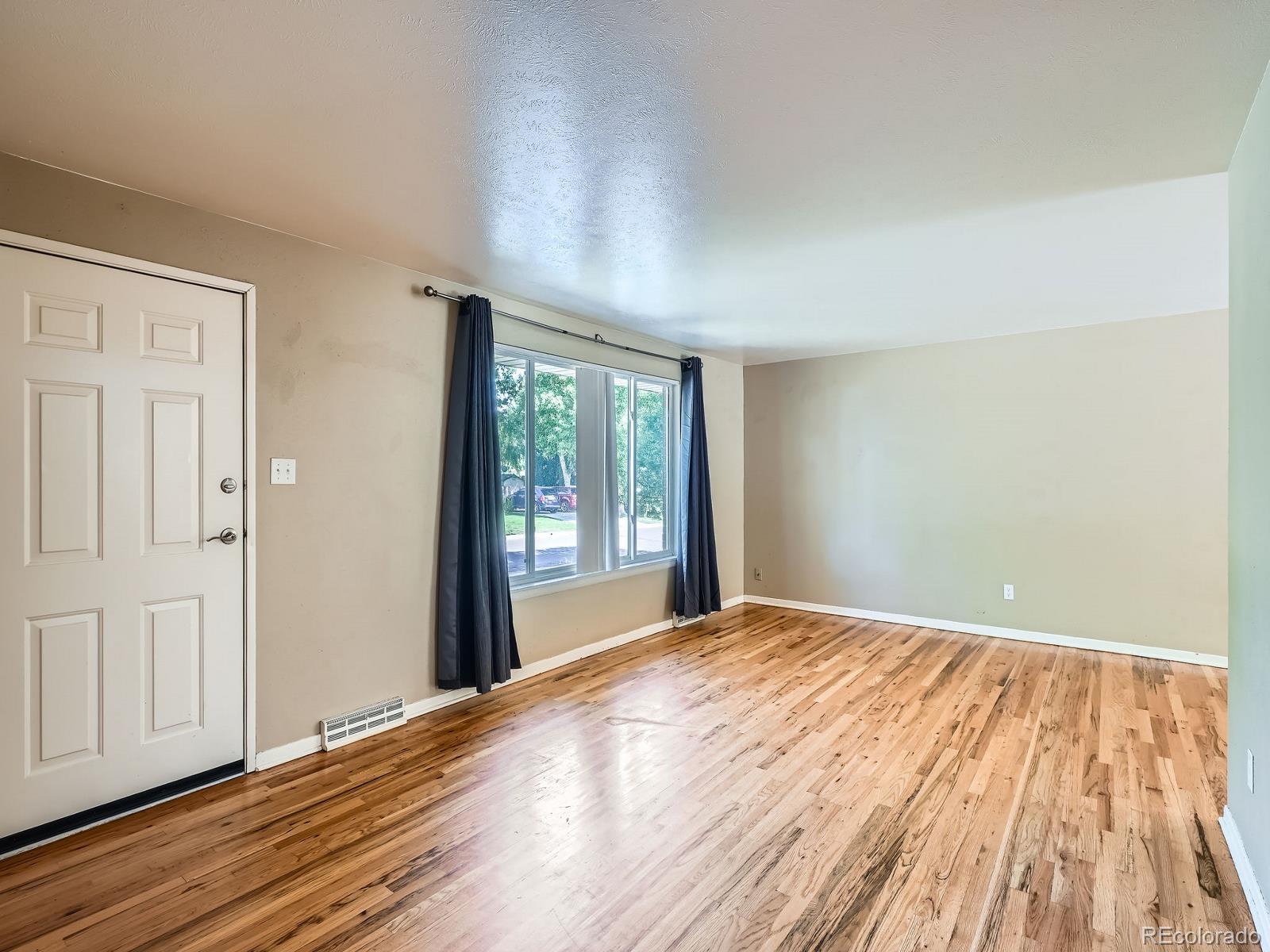 MLS Image #4 for 1455 s zephyr street,lakewood, Colorado