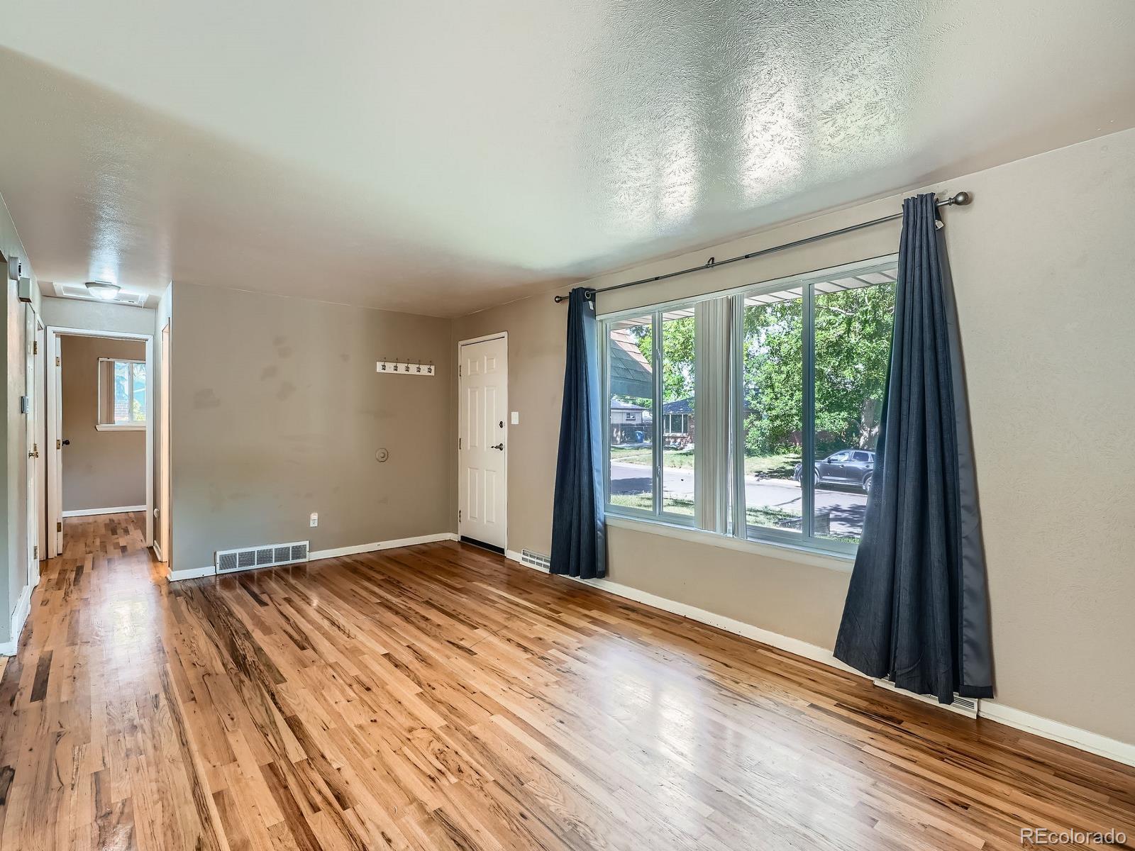 MLS Image #5 for 1455 s zephyr street,lakewood, Colorado