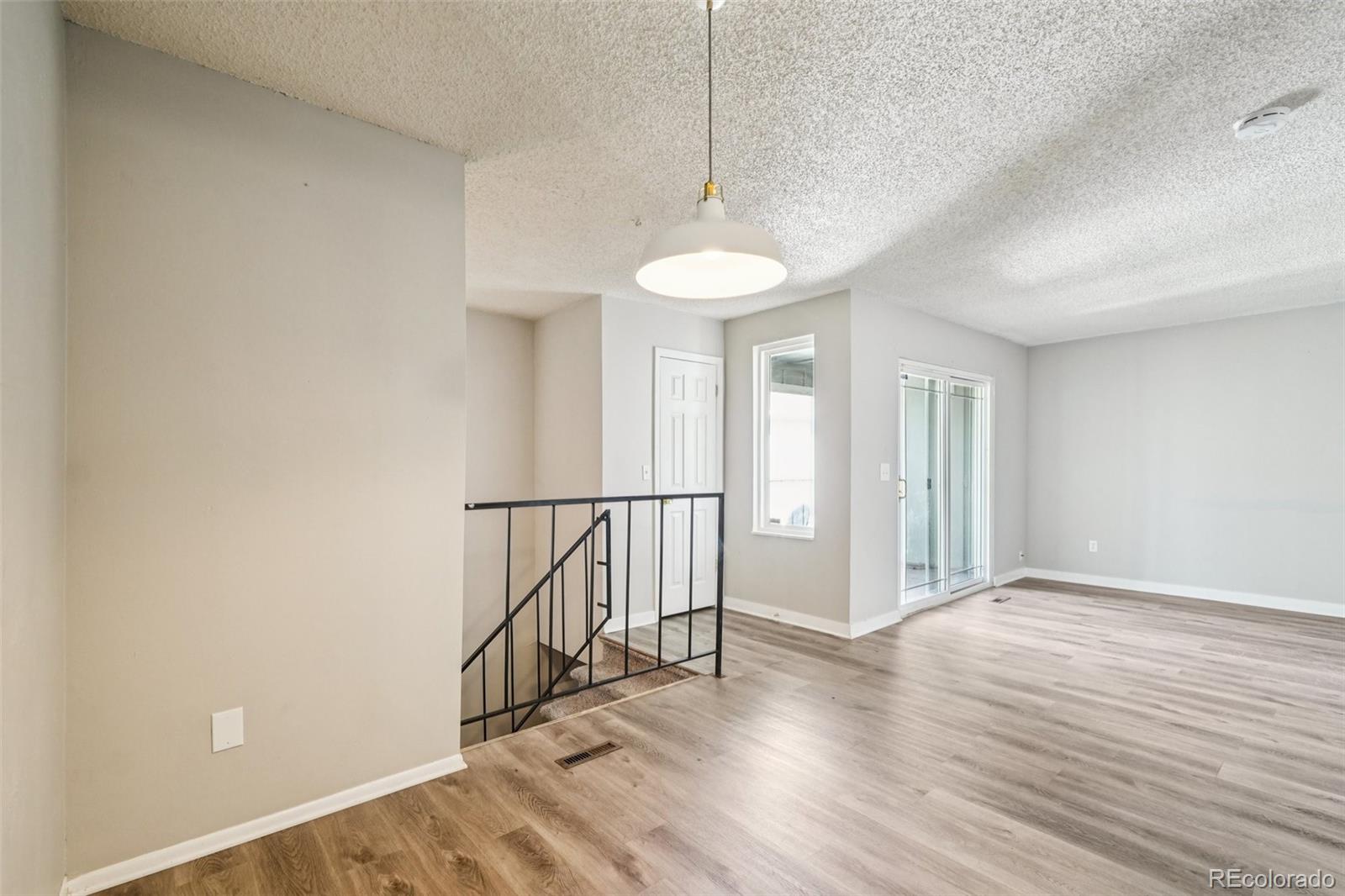 MLS Image #10 for 14590 e 13th avenue,aurora, Colorado