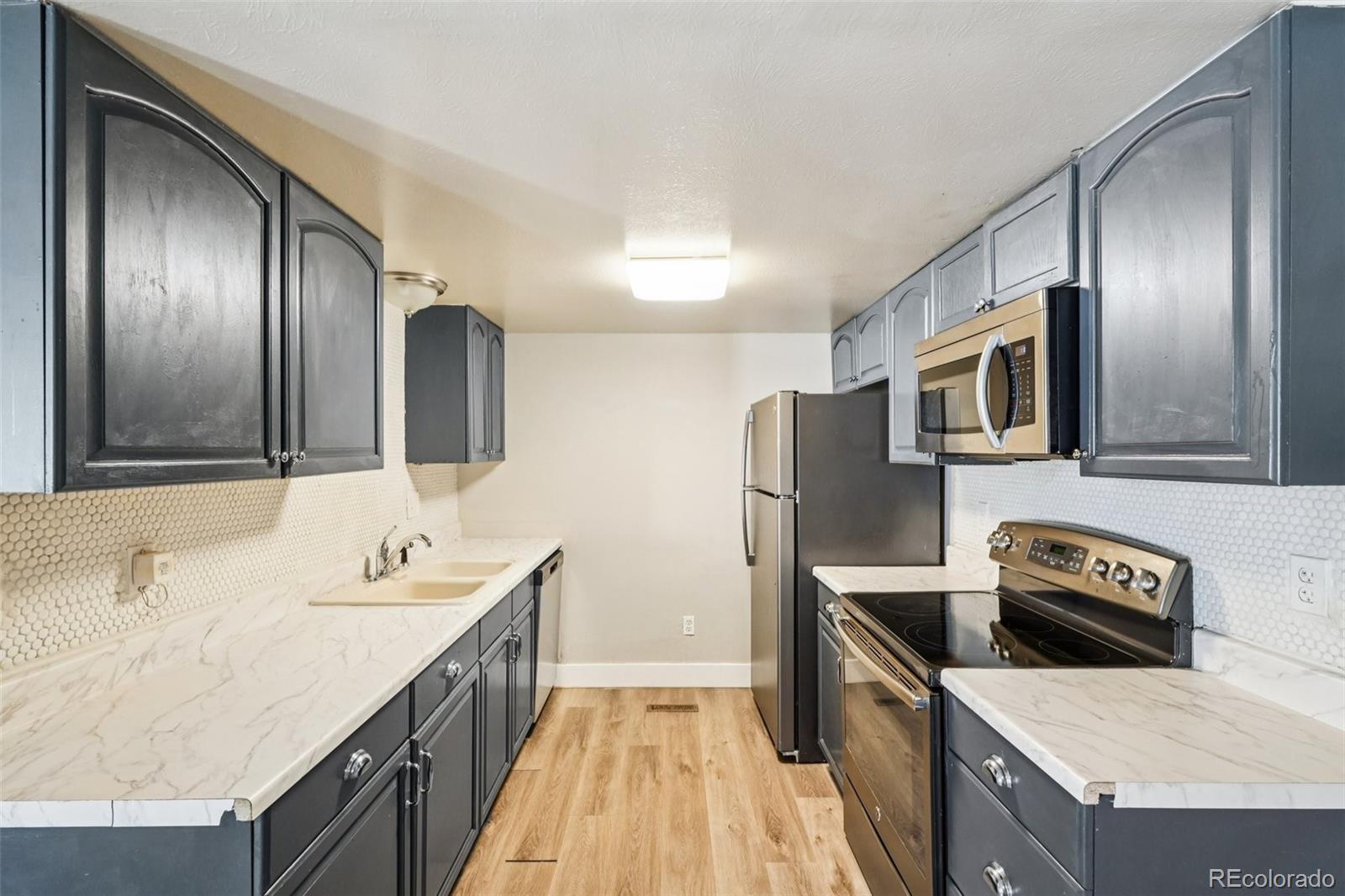 MLS Image #13 for 14590 e 13th avenue,aurora, Colorado
