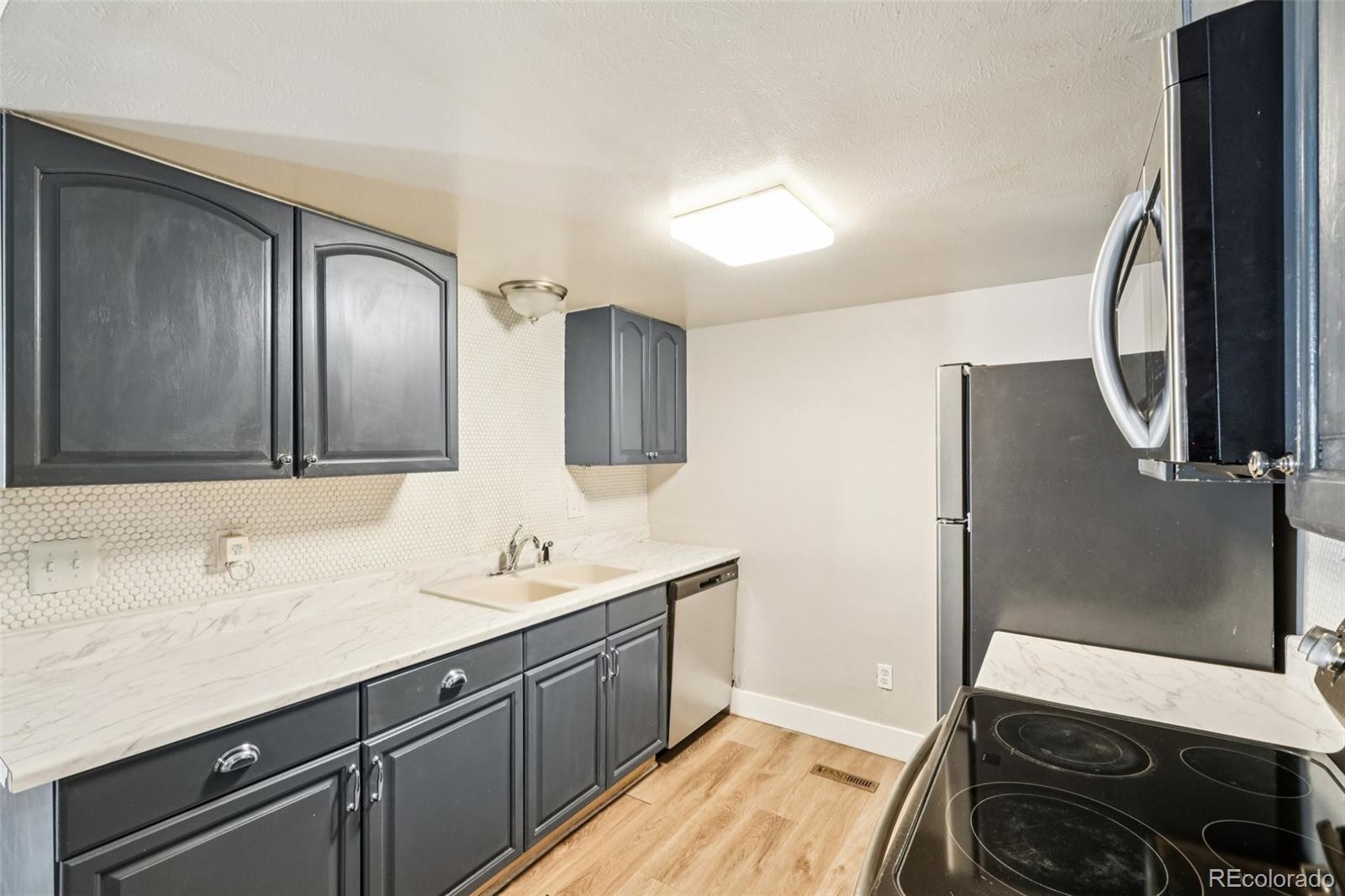 MLS Image #14 for 14590 e 13th avenue,aurora, Colorado