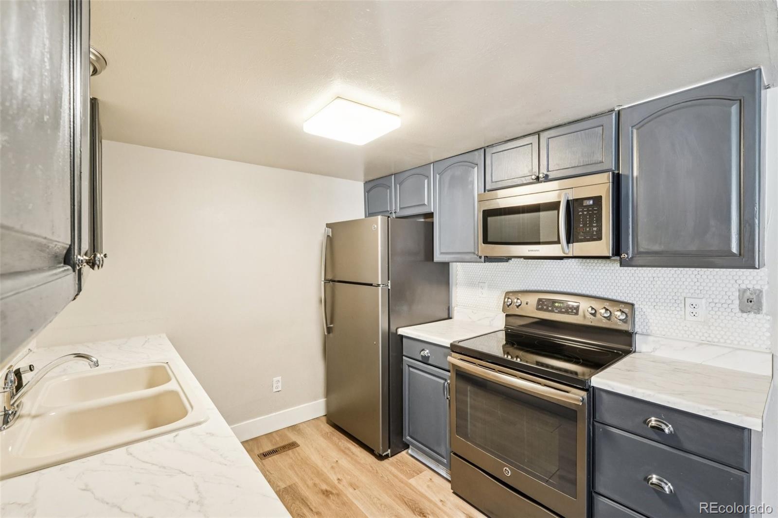 MLS Image #15 for 14590 e 13th avenue,aurora, Colorado