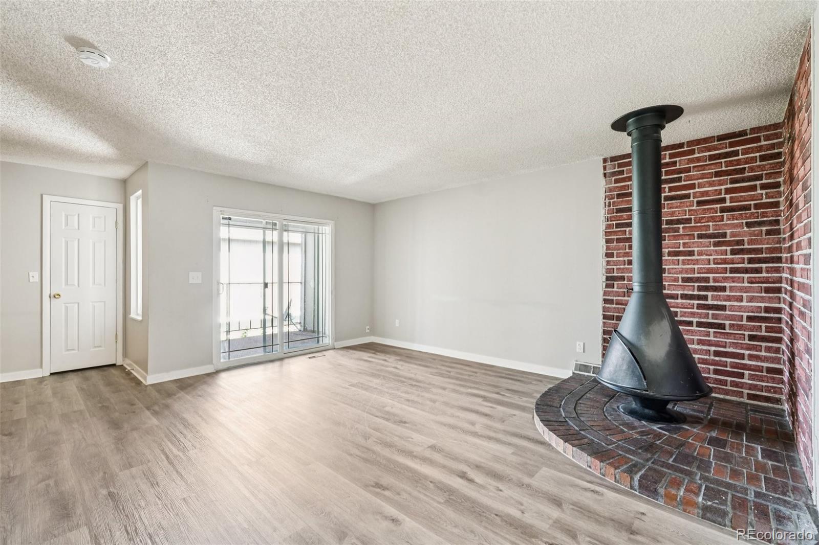 MLS Image #8 for 14590 e 13th avenue,aurora, Colorado