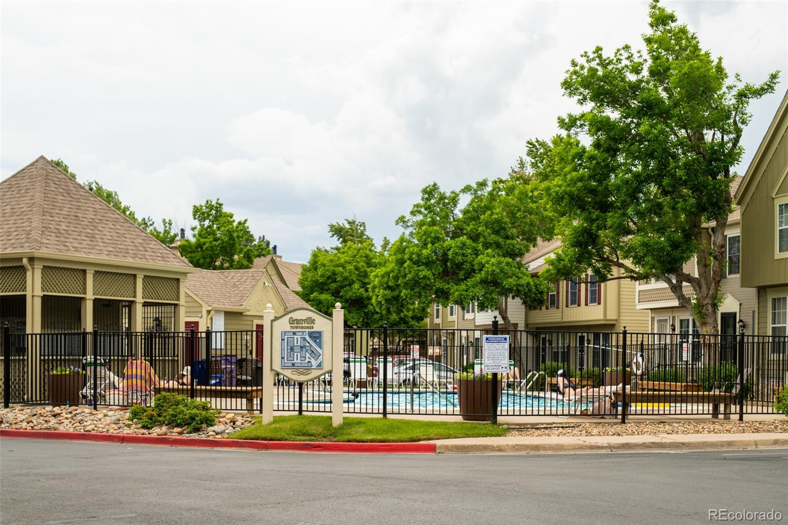 MLS Image #13 for 1811 s quebec way,denver, Colorado
