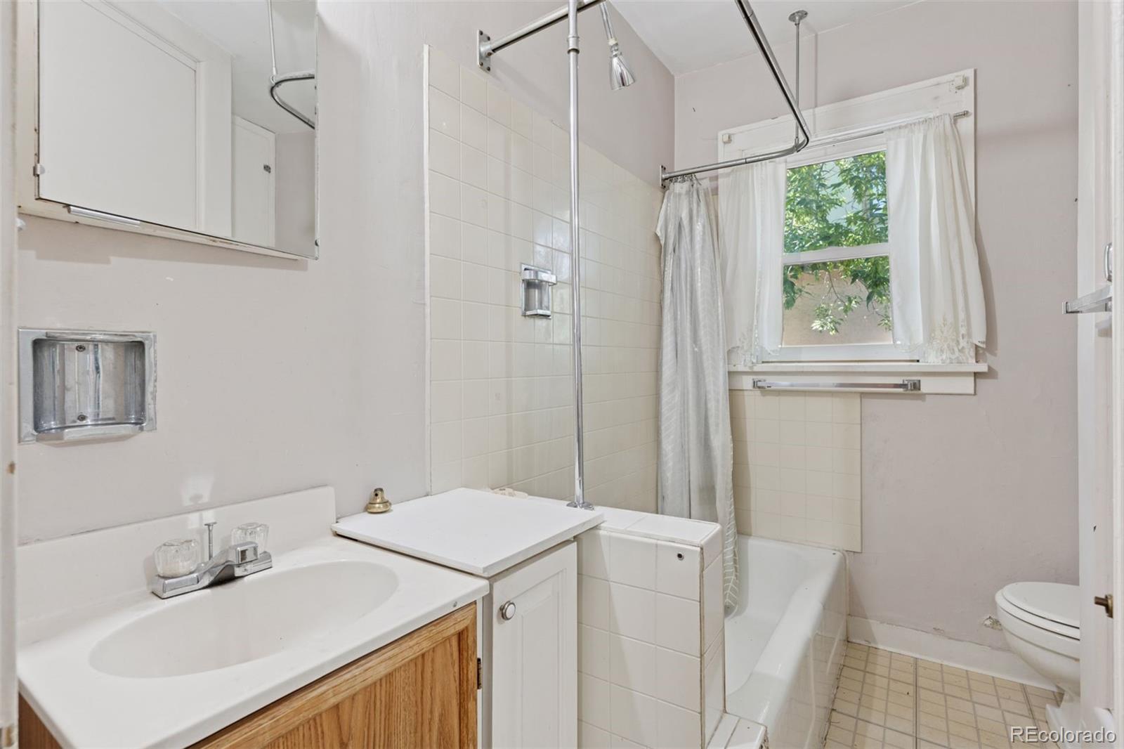 MLS Image #17 for 712  locust street,denver, Colorado