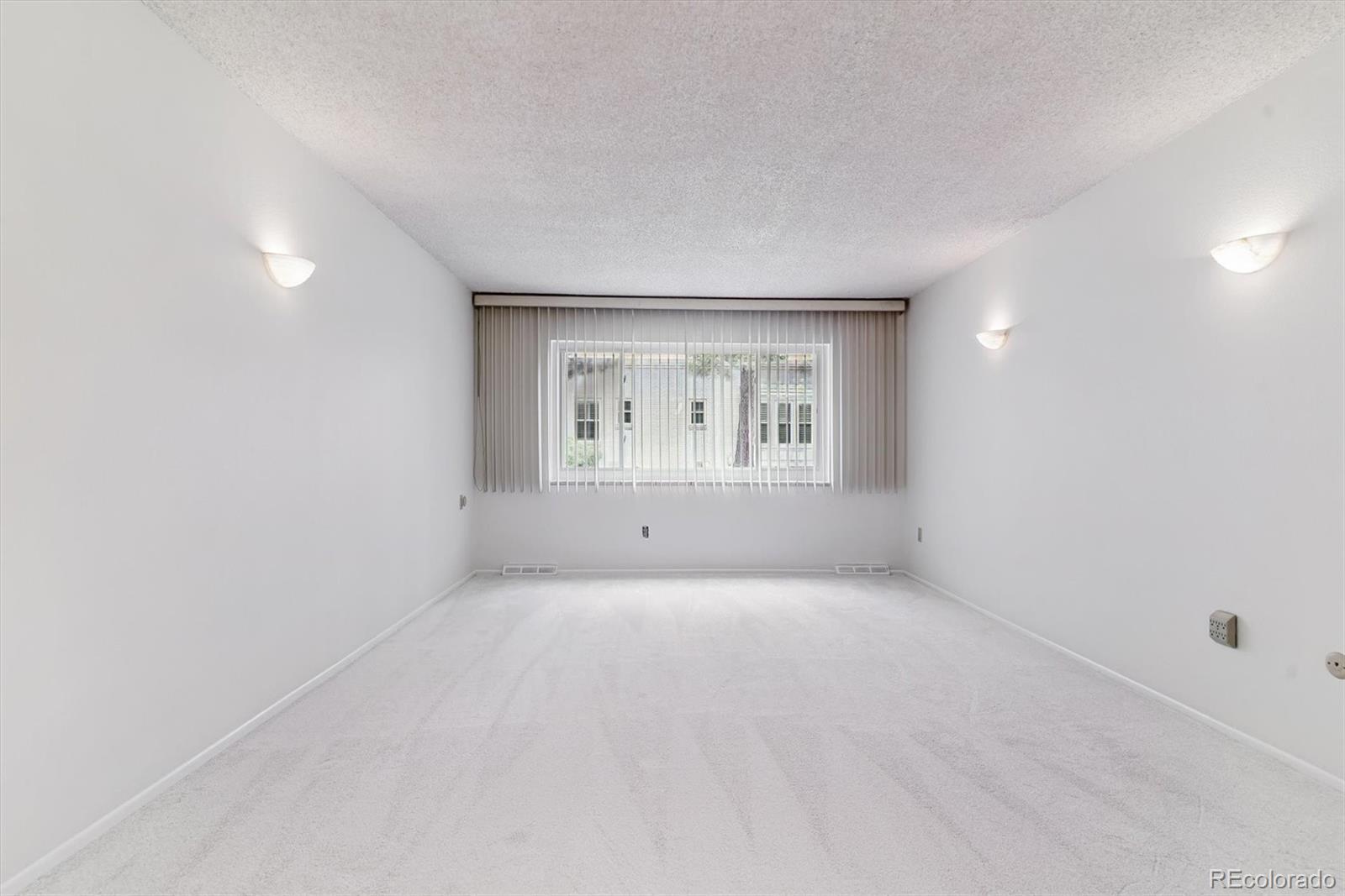 MLS Image #12 for 6977 e girard avenue,denver, Colorado