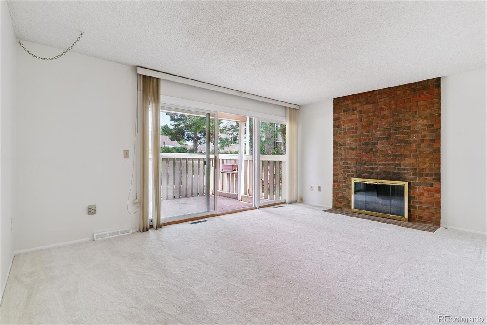 MLS Image #2 for 6977 e girard avenue,denver, Colorado