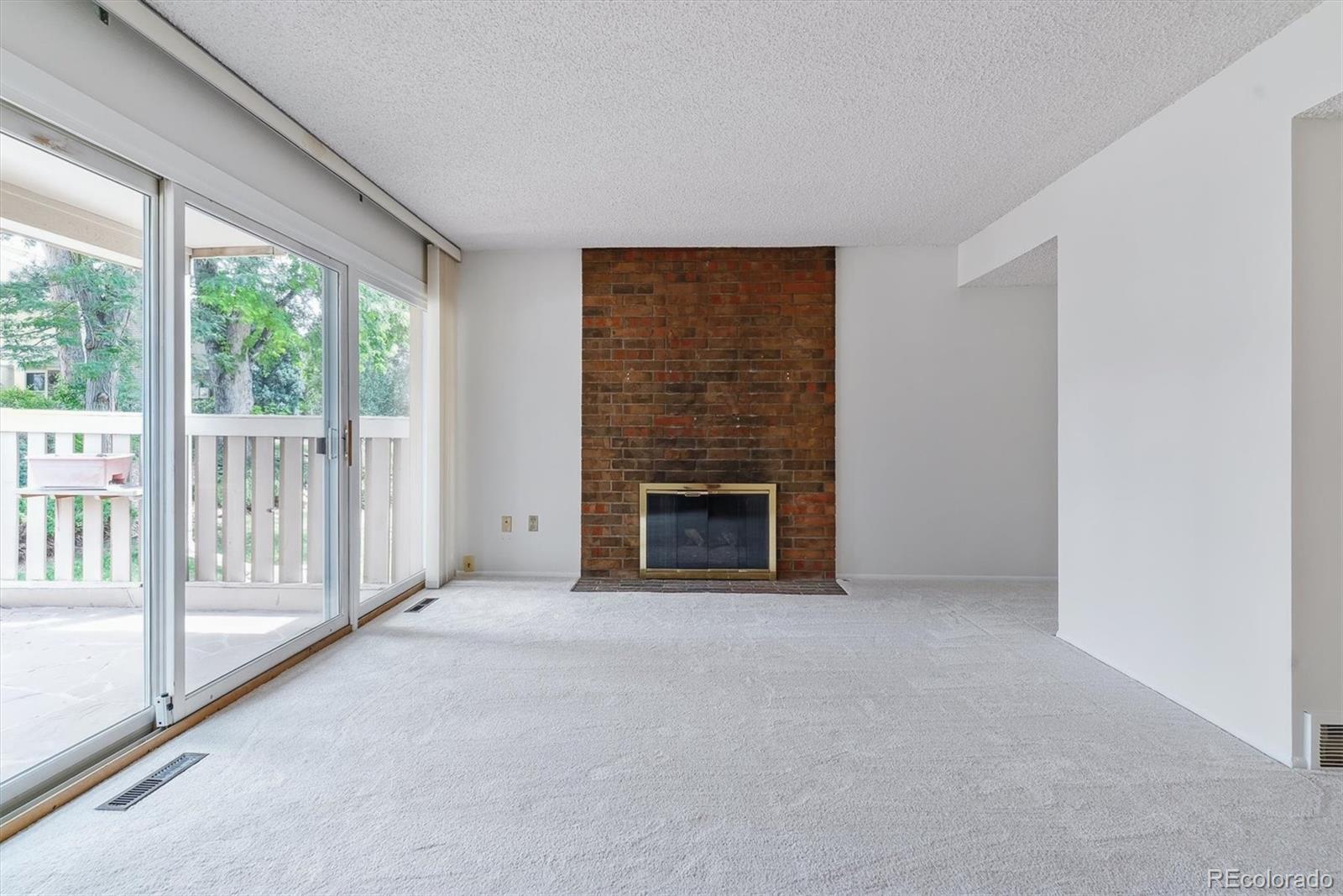 MLS Image #3 for 6977 e girard avenue,denver, Colorado