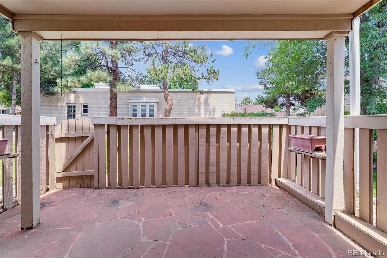 MLS Image #4 for 6977 e girard avenue,denver, Colorado