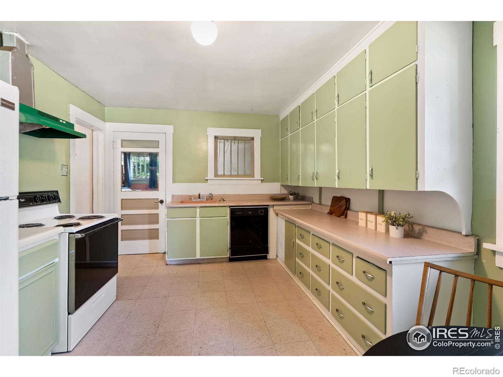 MLS Image #11 for 505 s loomis avenue,fort collins, Colorado