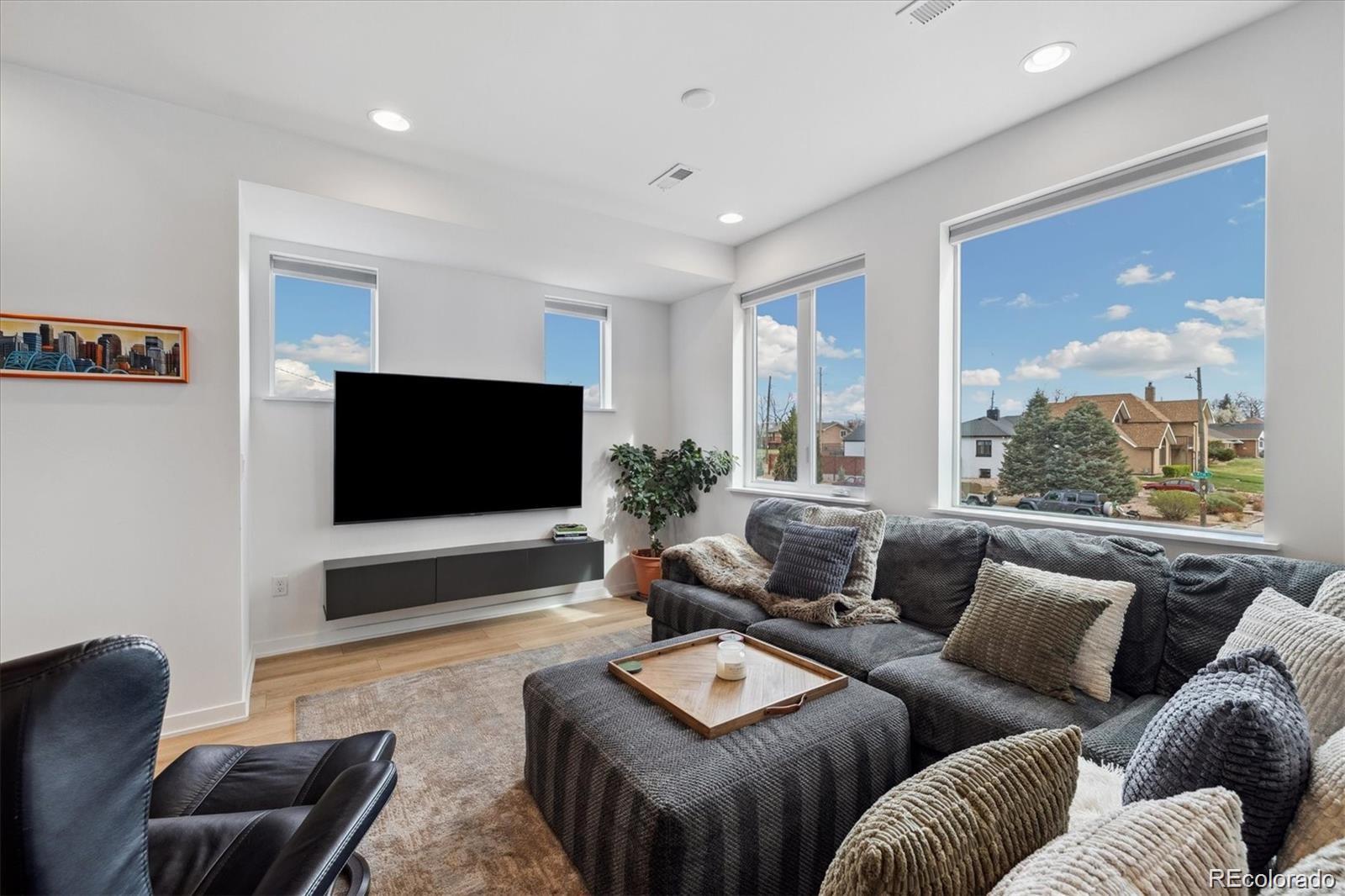 MLS Image #4 for 3101 w 47th avenue,denver, Colorado