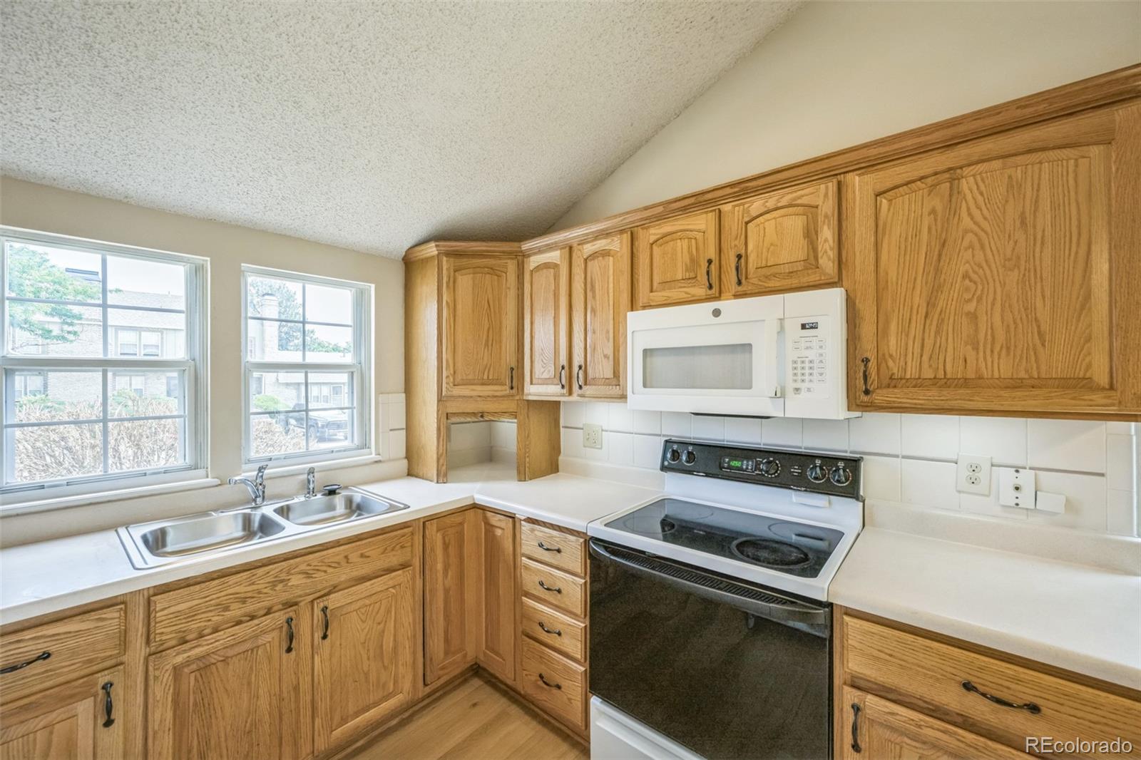 MLS Image #12 for 9642 w chatfield avenue,littleton, Colorado