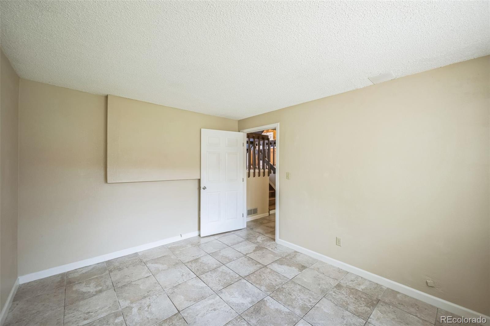 MLS Image #25 for 9642 w chatfield avenue,littleton, Colorado