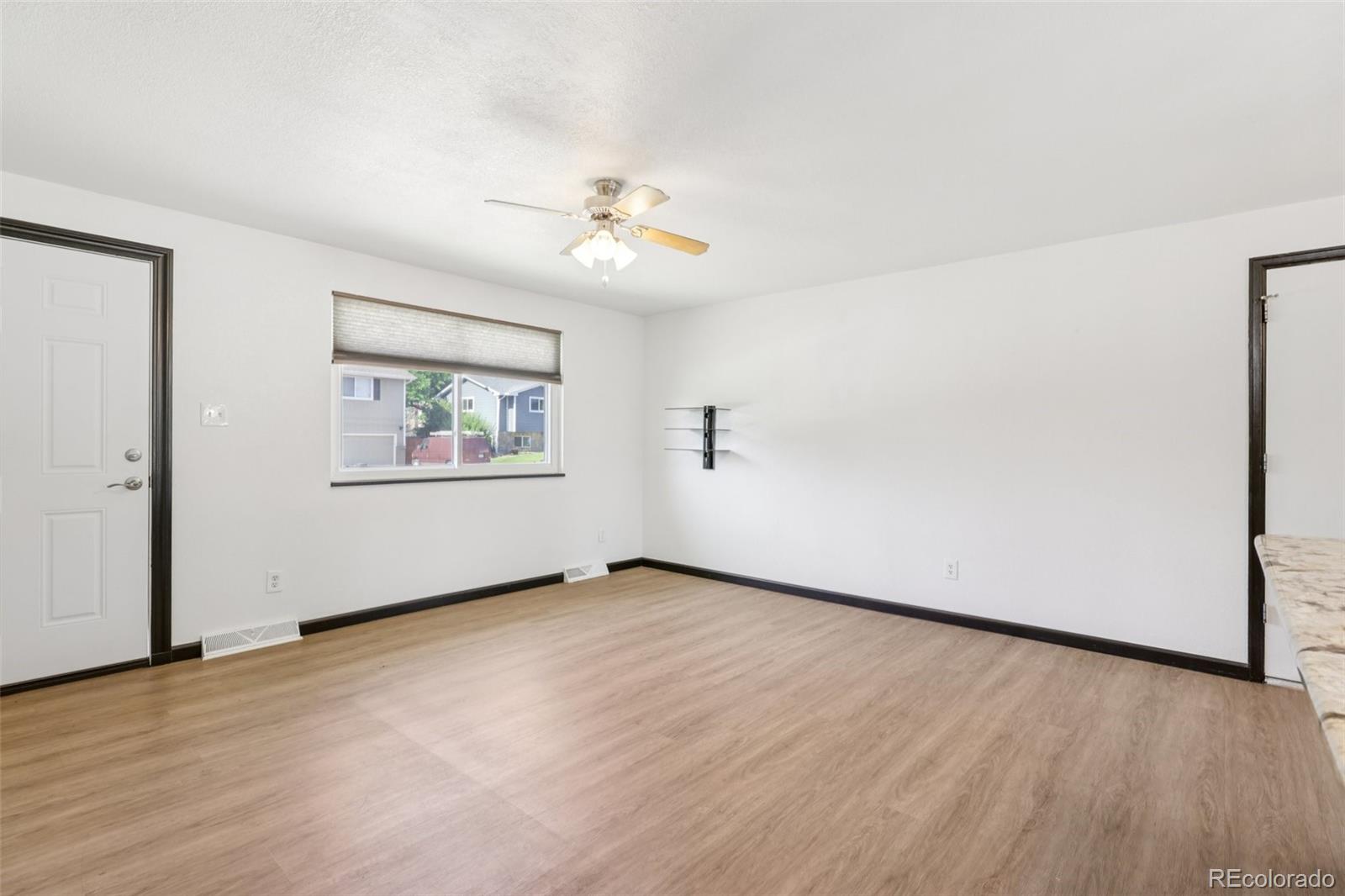 MLS Image #3 for 108  olympus circle,lone tree, Colorado