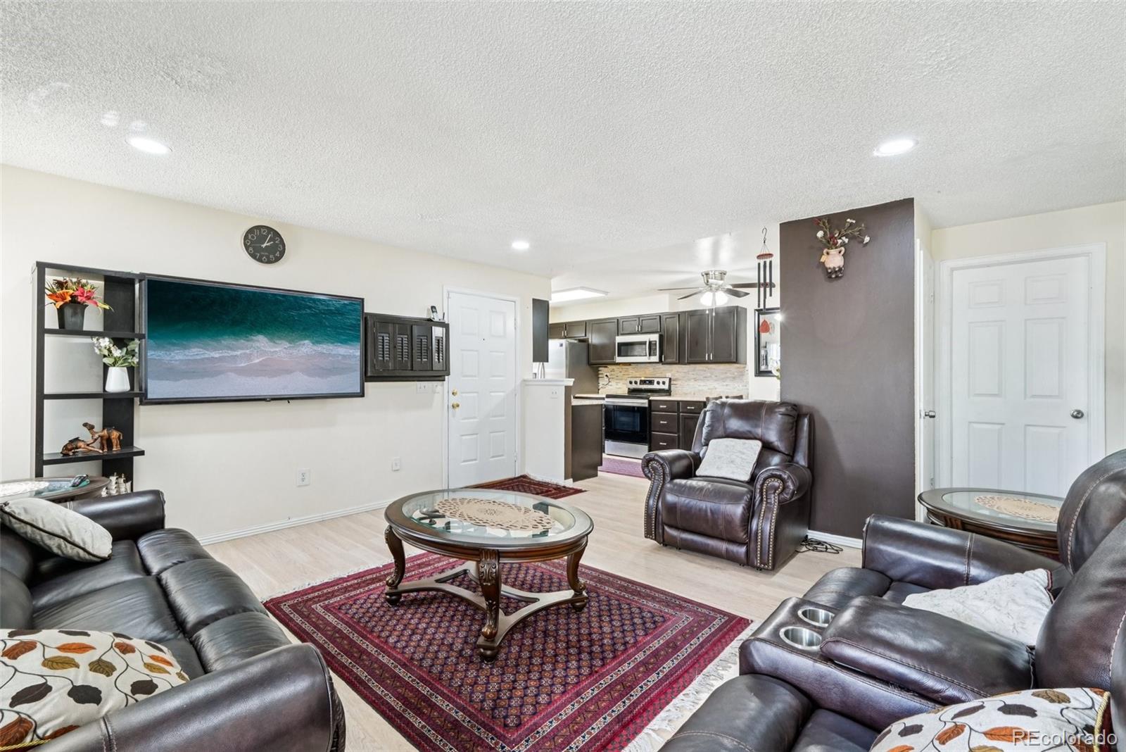 MLS Image #2 for 11941  bellaire street b,thornton, Colorado
