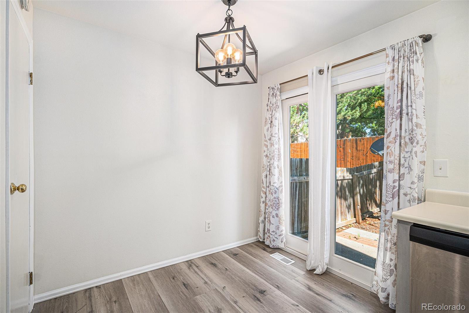 MLS Image #10 for 4501 s crystal way,aurora, Colorado