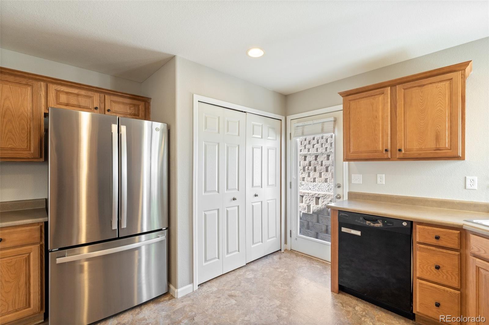 MLS Image #12 for 7452  falconer view,colorado springs, Colorado