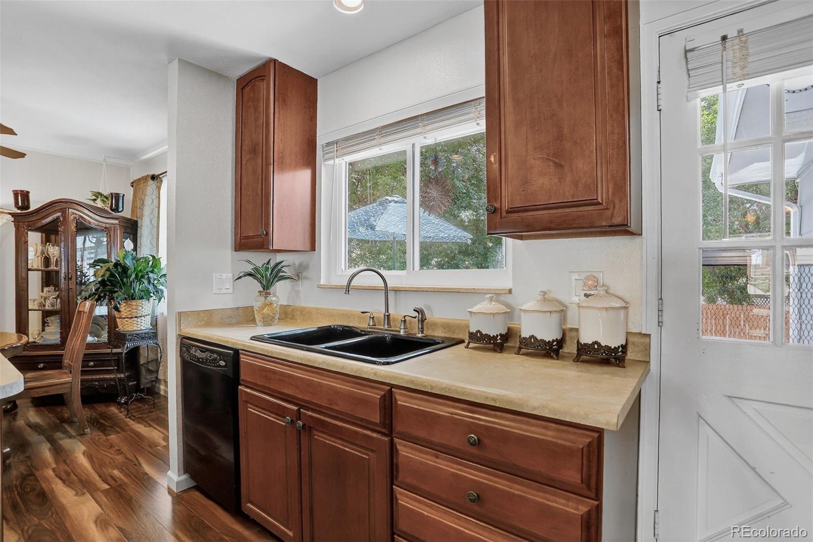 MLS Image #9 for 6416  zang court,arvada, Colorado