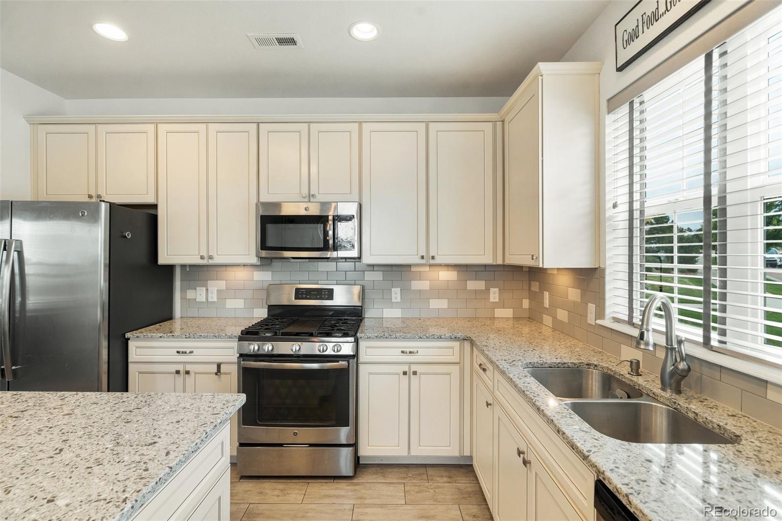 MLS Image #12 for 435  eclipse drive,colorado springs, Colorado