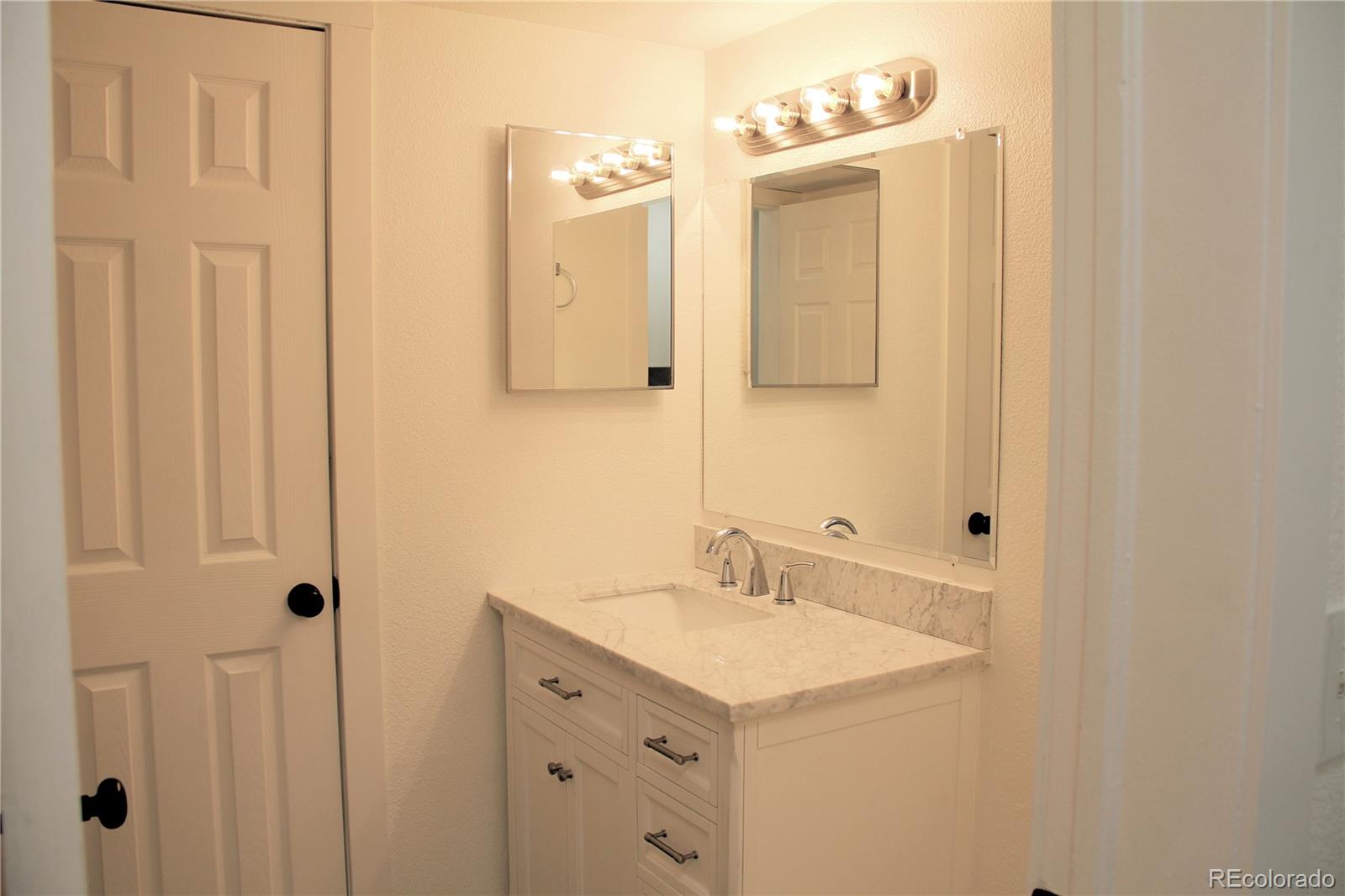 MLS Image #15 for 14780 e kentucky drive,aurora, Colorado