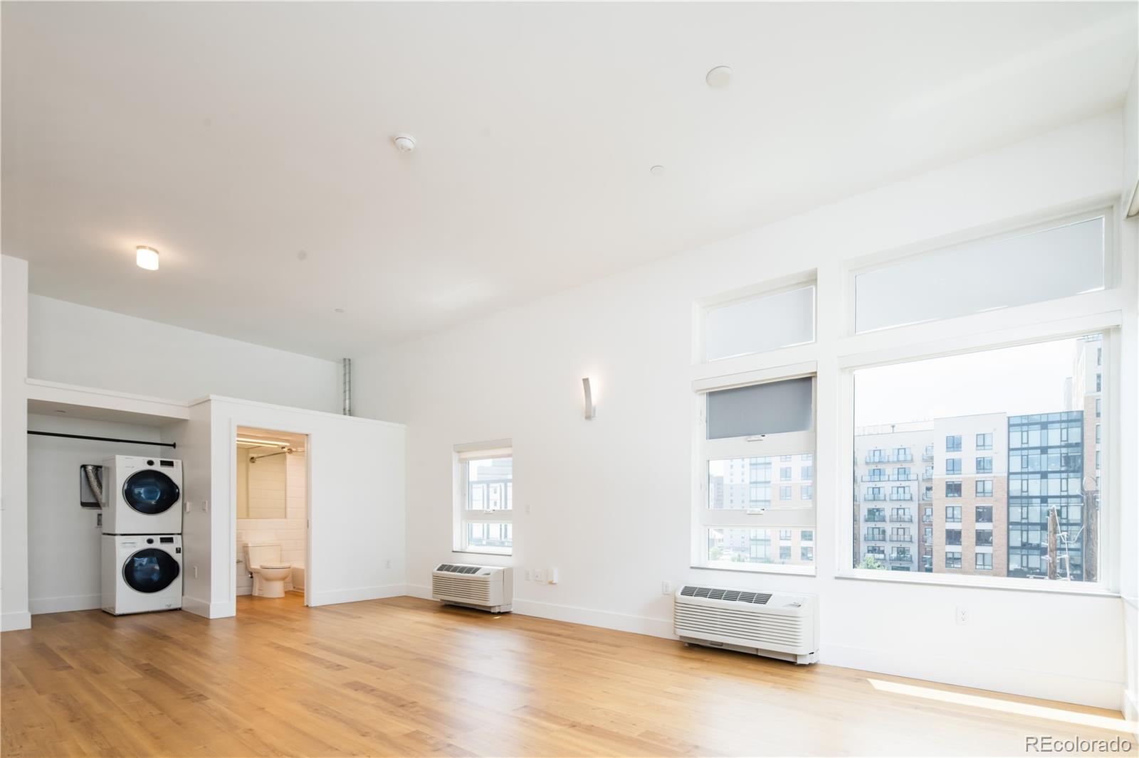 MLS Image #3 for 135 n adams street,denver, Colorado