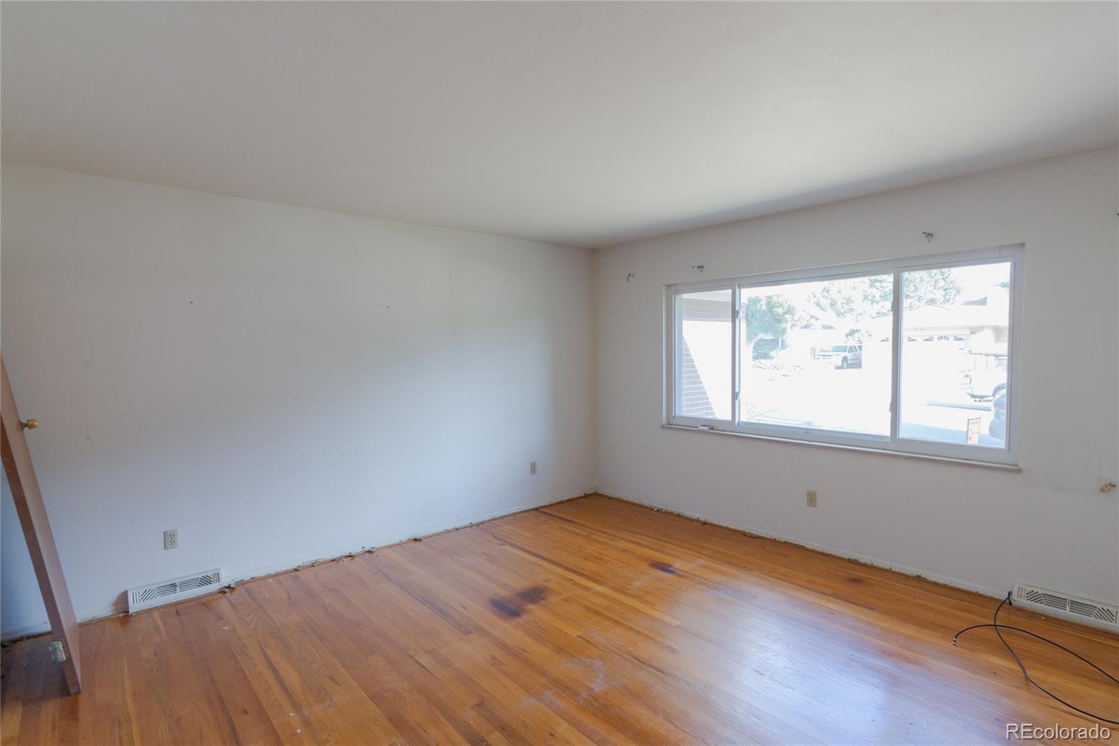MLS Image #5 for 2976 s magnolia way,denver, Colorado