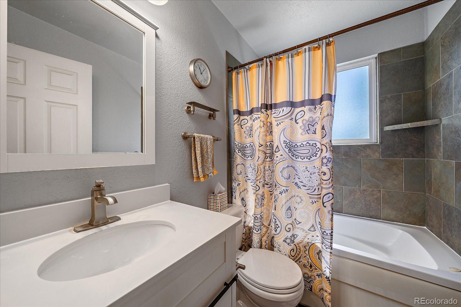MLS Image #13 for 10714  birch court,thornton, Colorado