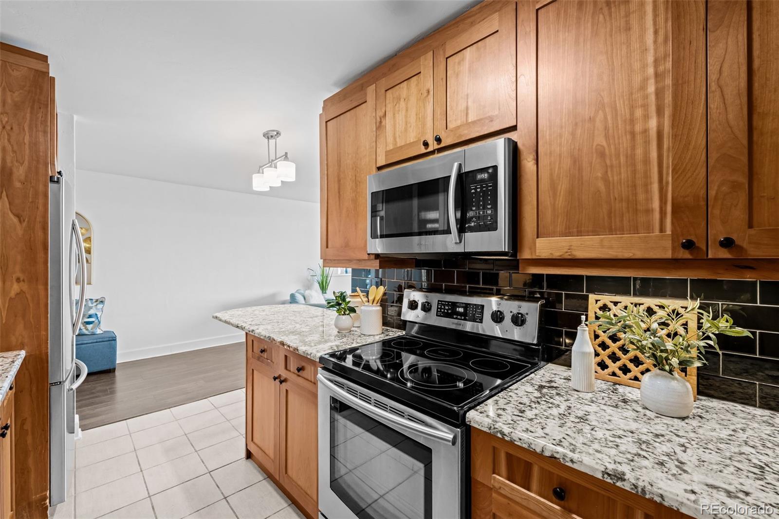 MLS Image #13 for 1313 n williams street,denver, Colorado