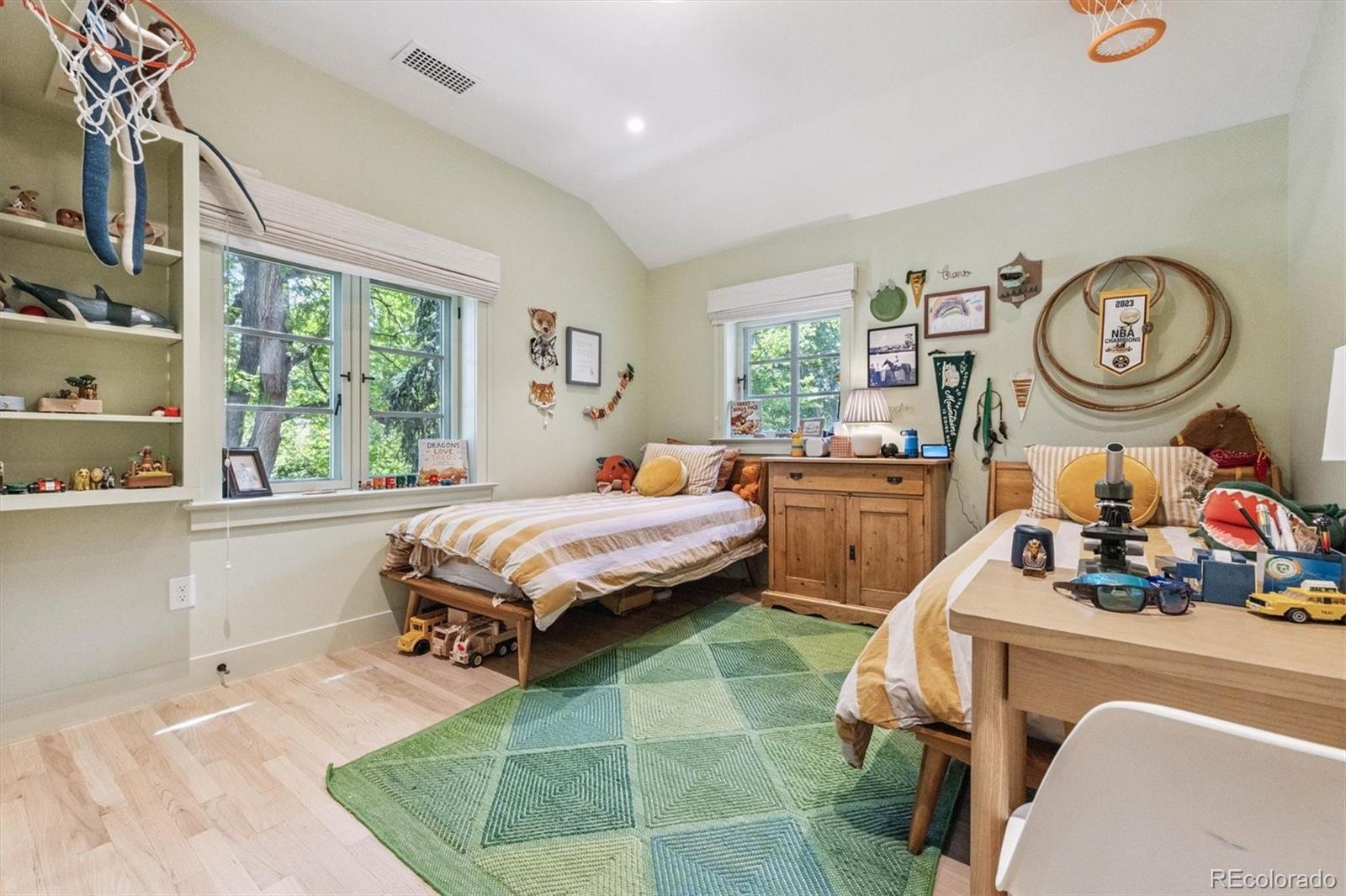 MLS Image #22 for 435  ivanhoe street,denver, Colorado
