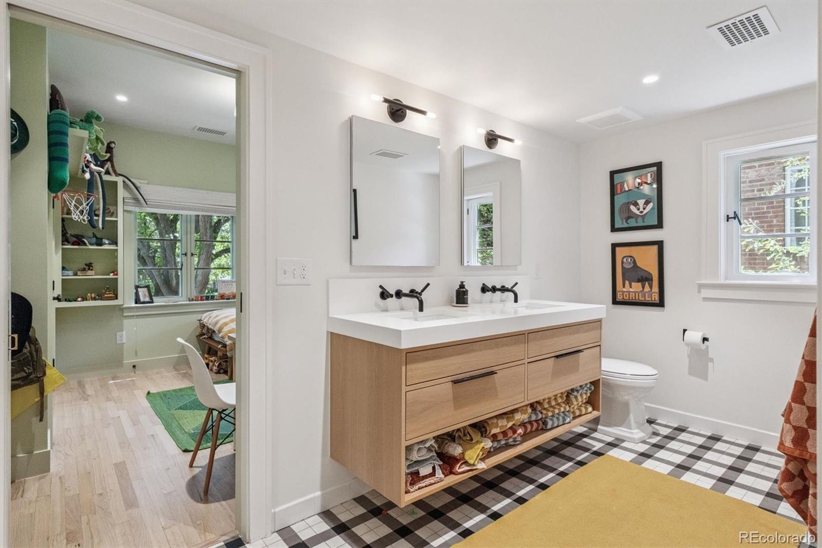 MLS Image #24 for 435  ivanhoe street,denver, Colorado