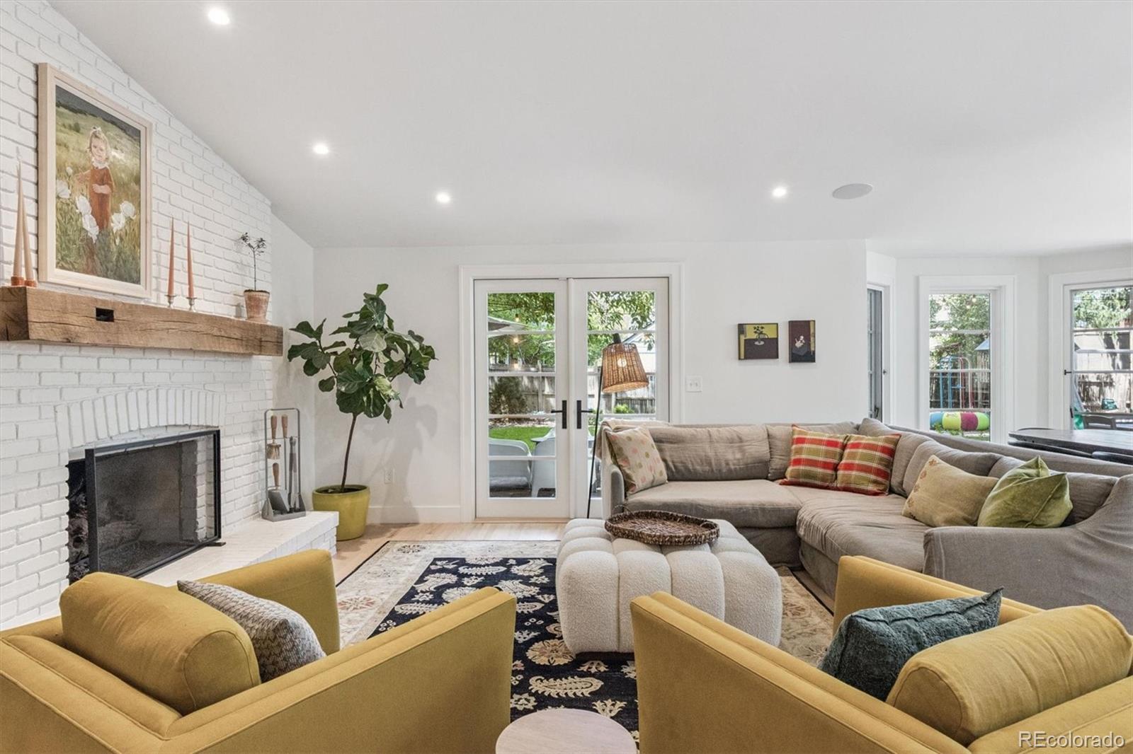 MLS Image #3 for 435  ivanhoe street,denver, Colorado