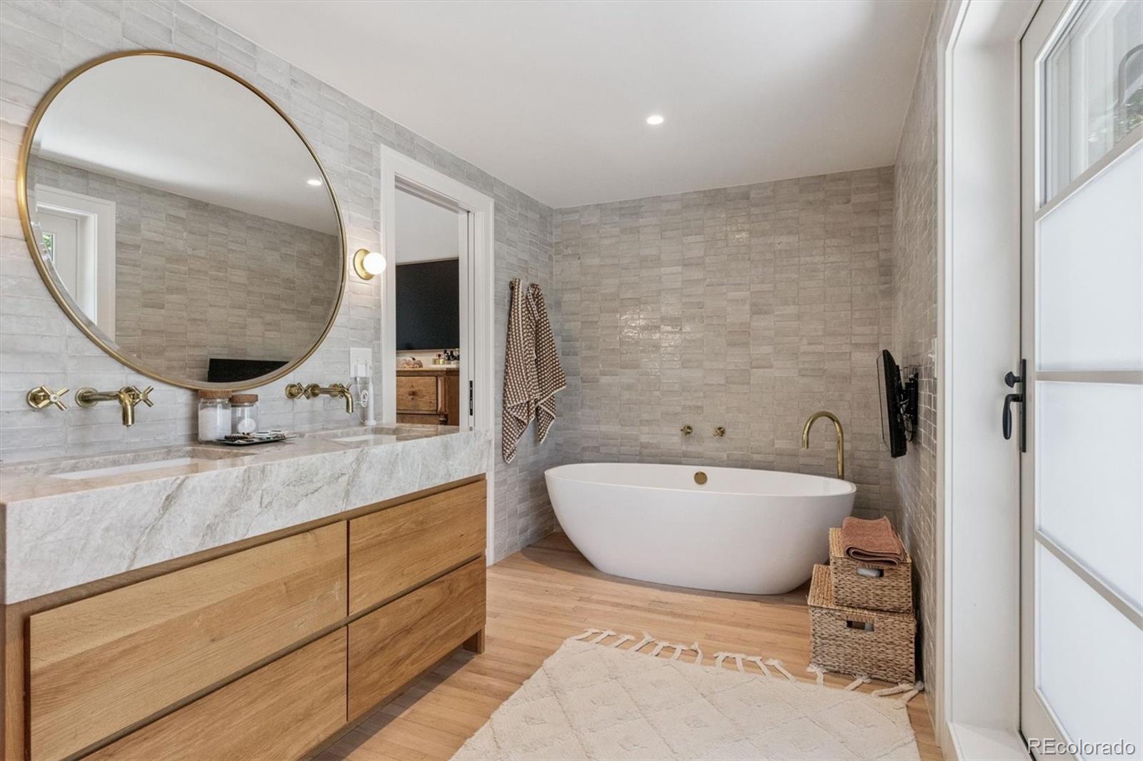 MLS Image #30 for 435  ivanhoe street,denver, Colorado