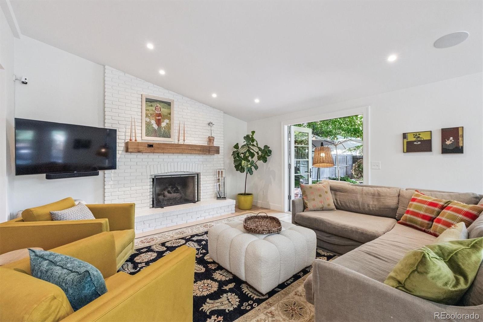 MLS Image #4 for 435  ivanhoe street,denver, Colorado