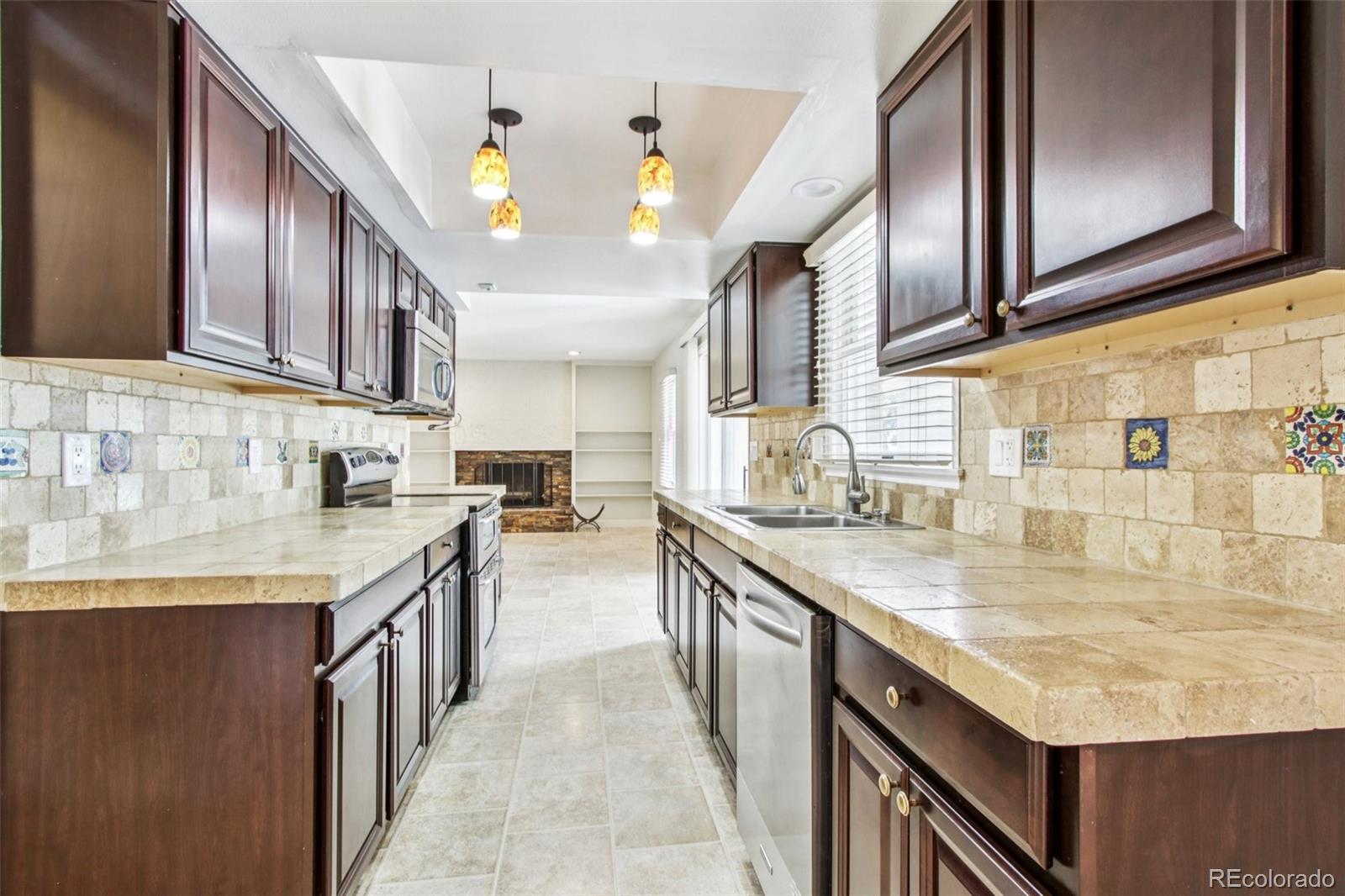 MLS Image #10 for 2518 s dawson way,aurora, Colorado