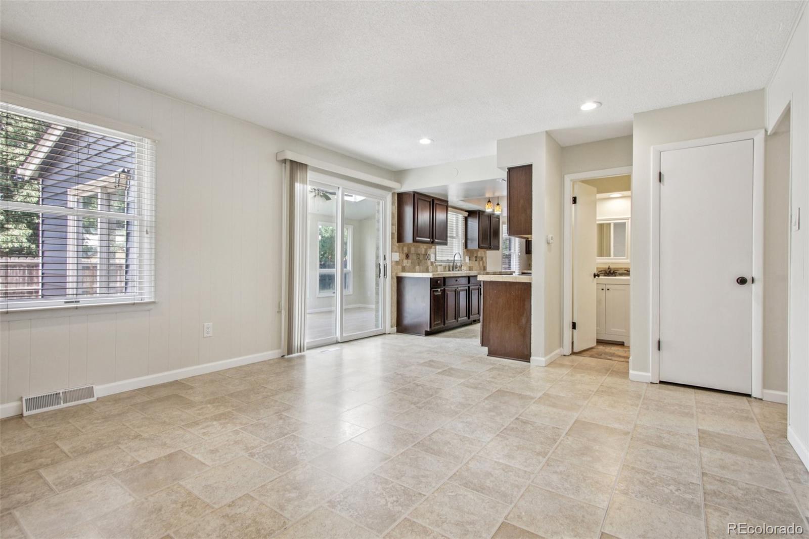 MLS Image #7 for 2518 s dawson way,aurora, Colorado