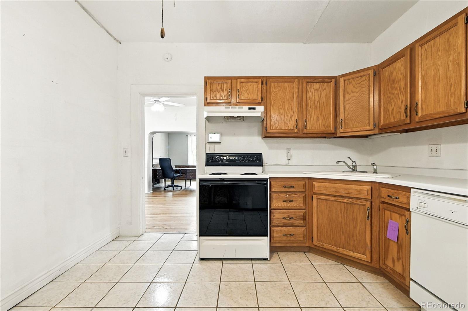 MLS Image #11 for 2346 n gilpin street,denver, Colorado
