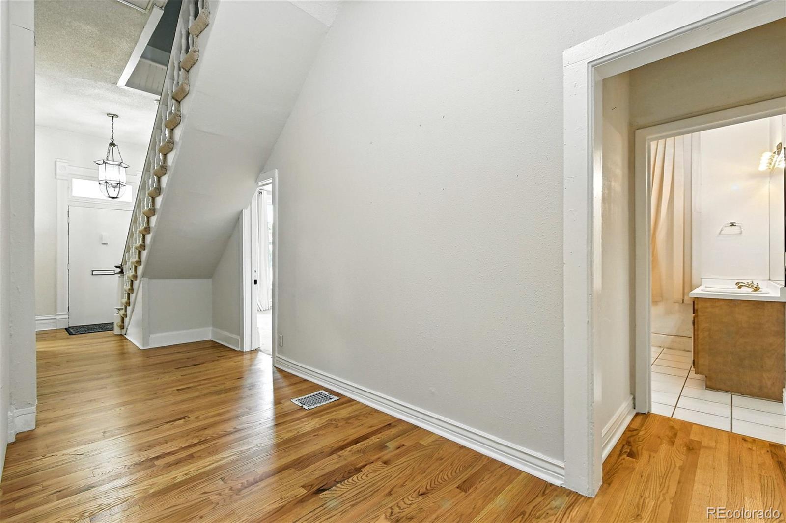 MLS Image #17 for 2346 n gilpin street,denver, Colorado