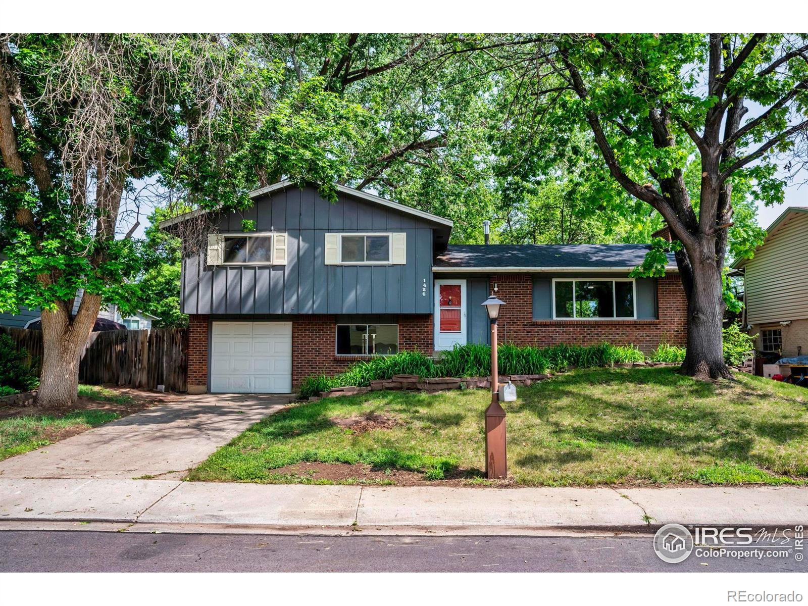 MLS Image #1 for 1426  brookfield drive,longmont, Colorado