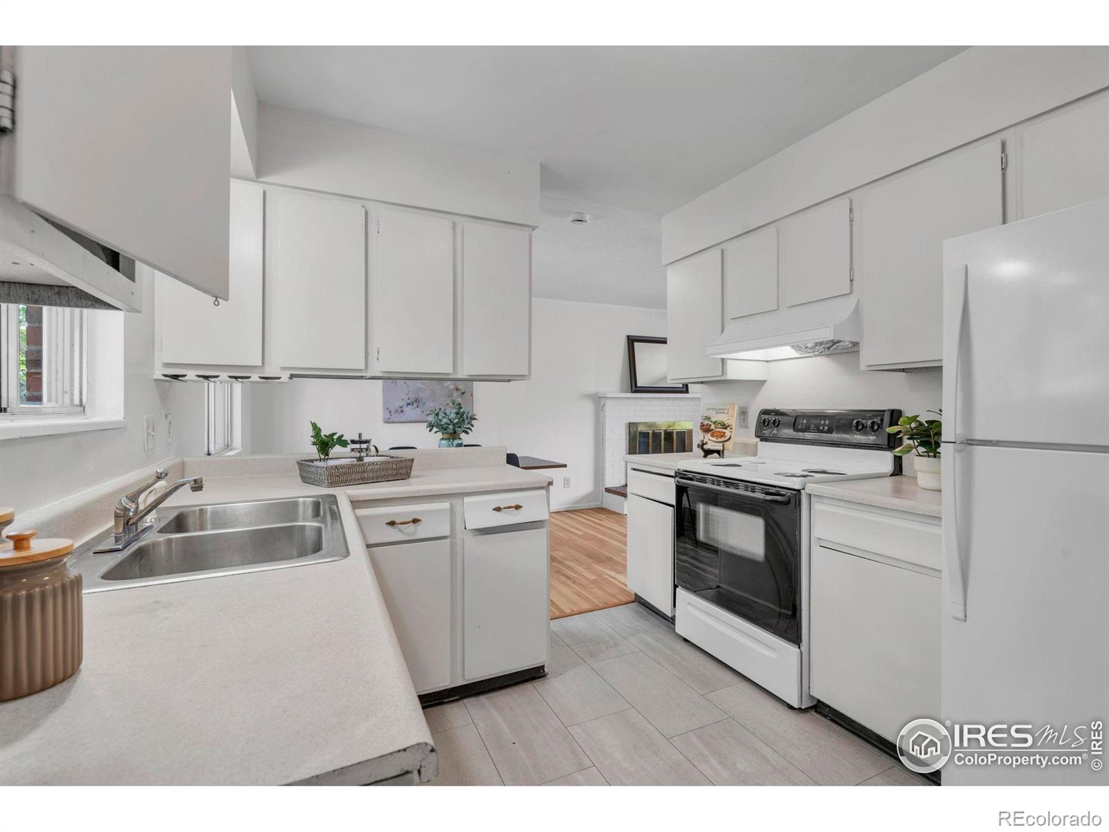 MLS Image #11 for 1426  brookfield drive,longmont, Colorado